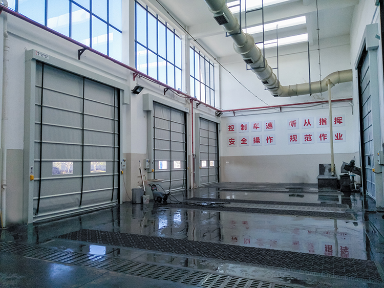 杭州市餐廚處理基地堆積快速門.jpg